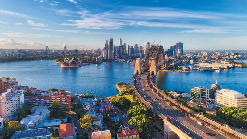 Sydney-harbour-in-the-afternoon.jpg